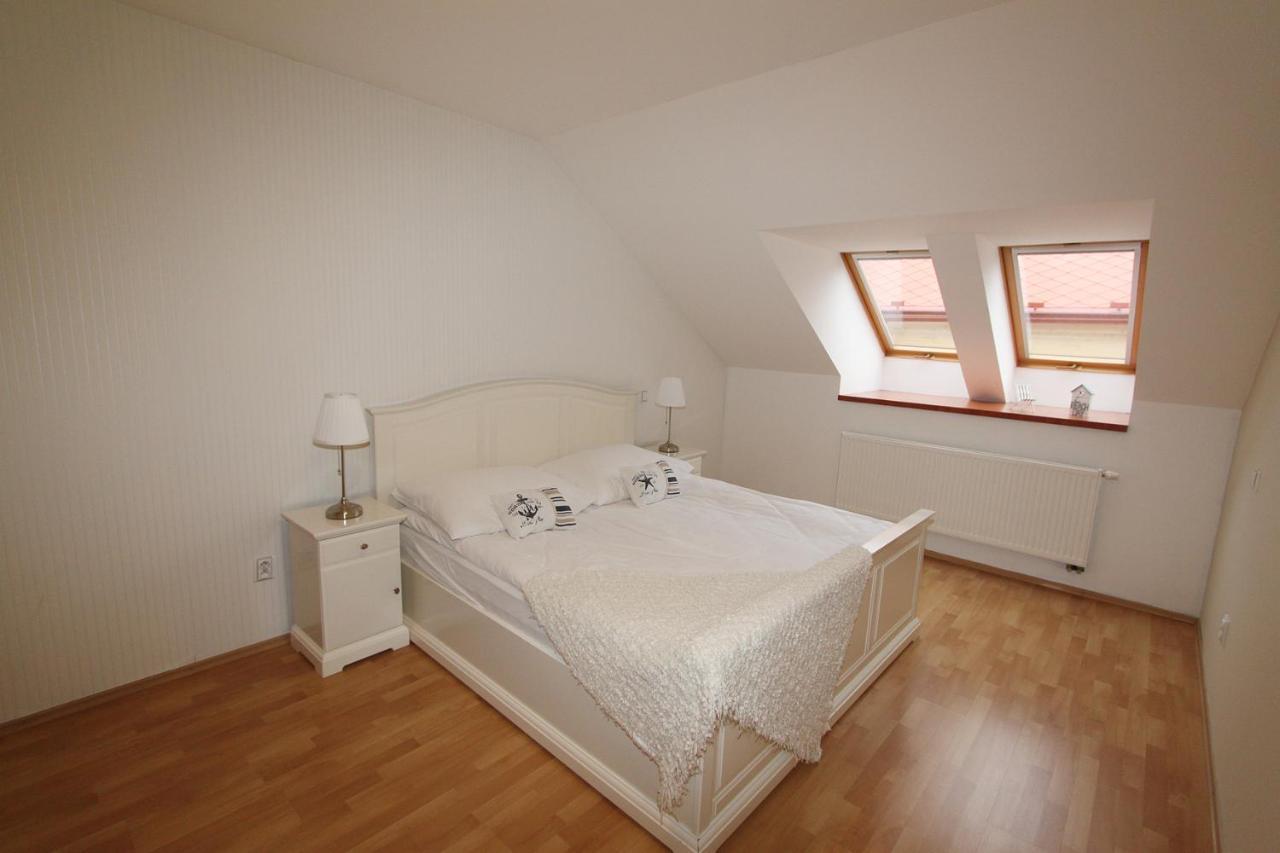 Apartman U Krale - 3 Jicin Bagian luar foto